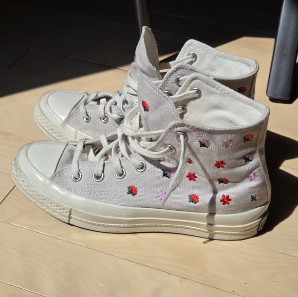 Converse Shoes - Converse Chuck 70 High Desert Sand Egret Floral Embroidary Size 7